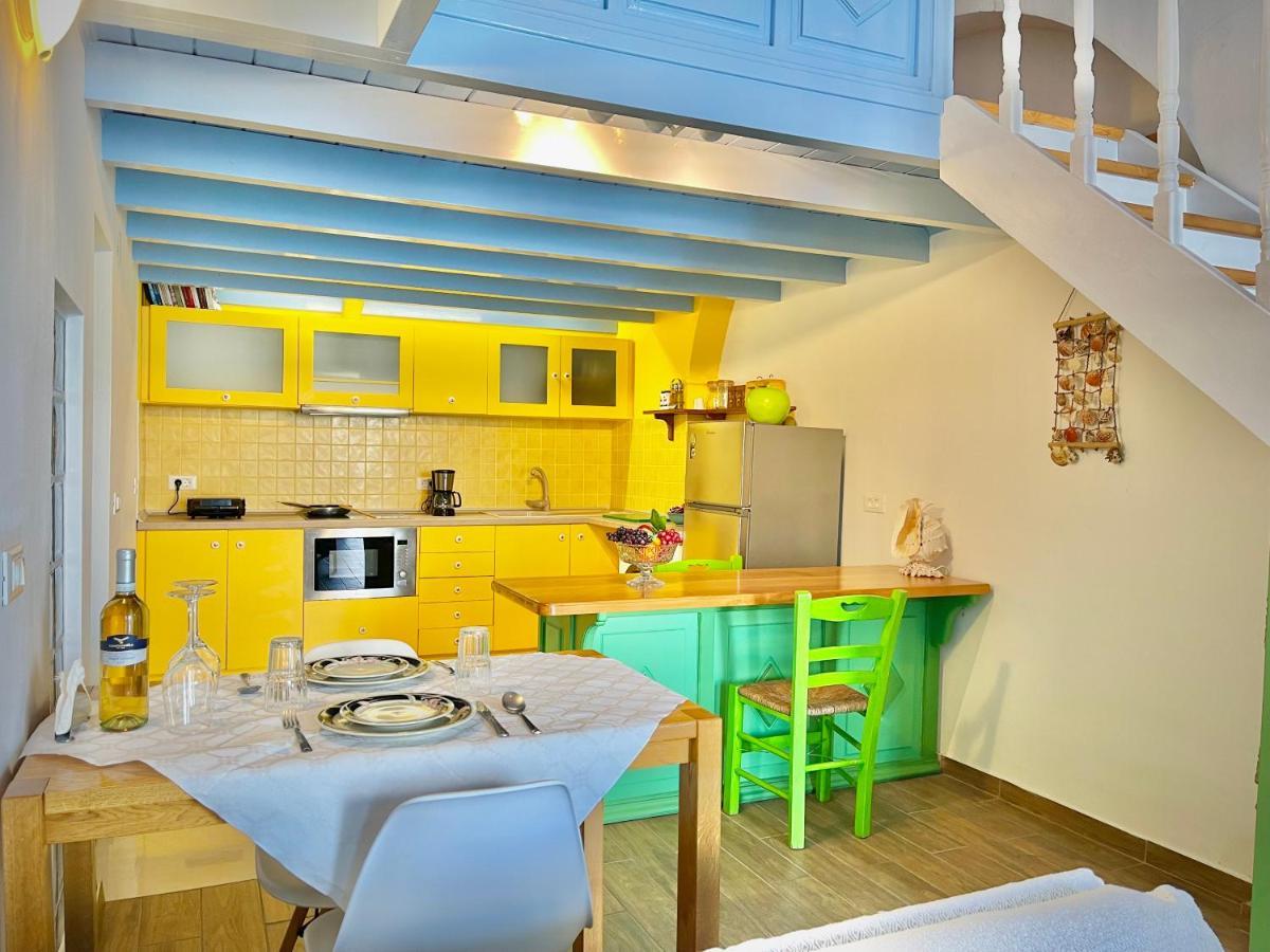 Seafront - Harbour View , Pitini 2 Apartment Сими Екстериор снимка